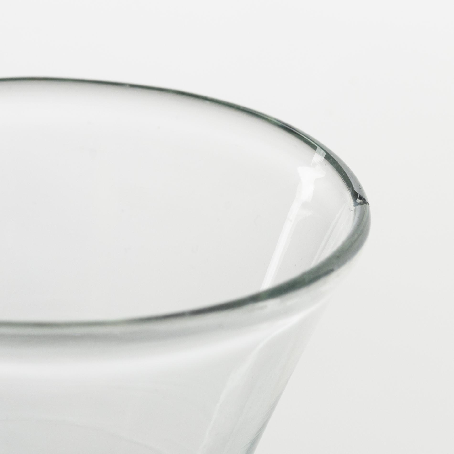 Snapsglas, 8 st, 1700- och 1800-tal.