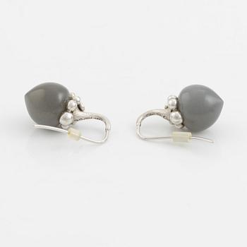 Ole Lynggaard, Charlotte Lynggaard, earrings, 18K white gold with gray stones.