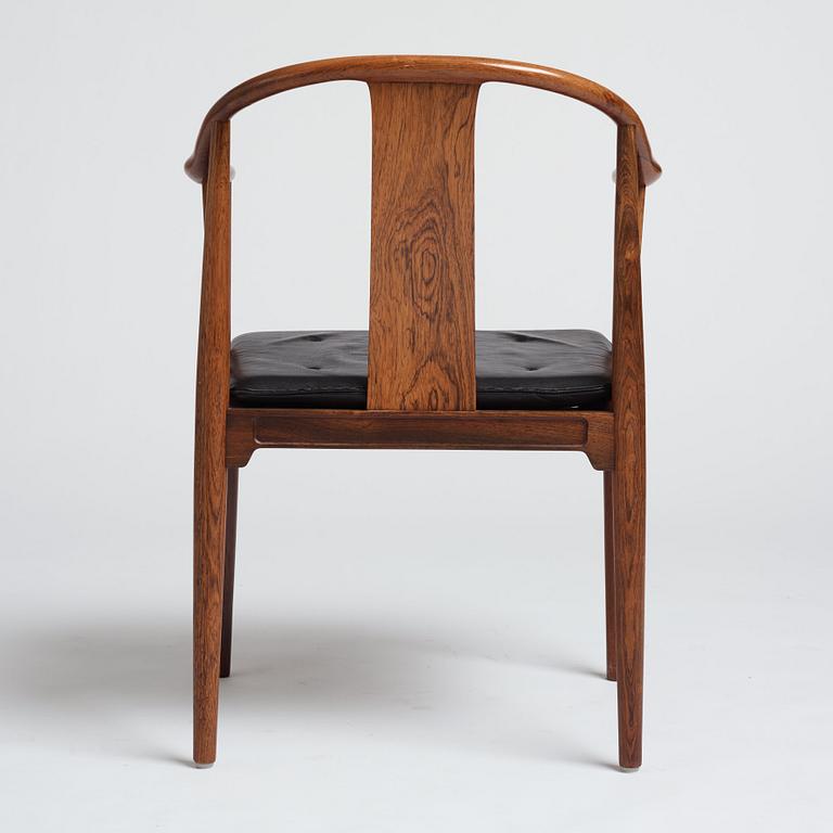 Hans J. Wegner, a palisander 'China Chair', Fritz Hansen, Denmark 1966.