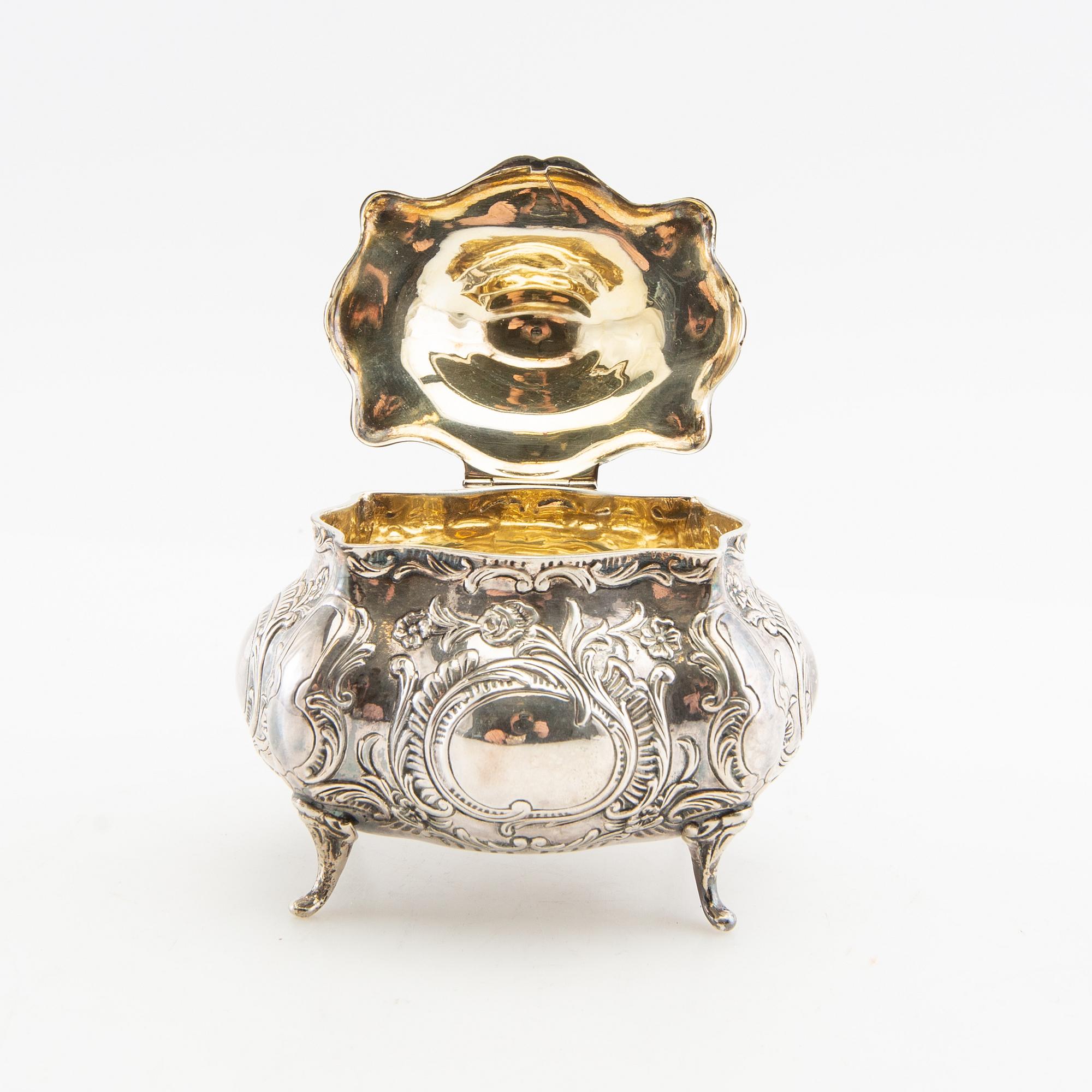 Sugar bowl and cream jug silver Rococo style Gewe Malmö 1962.