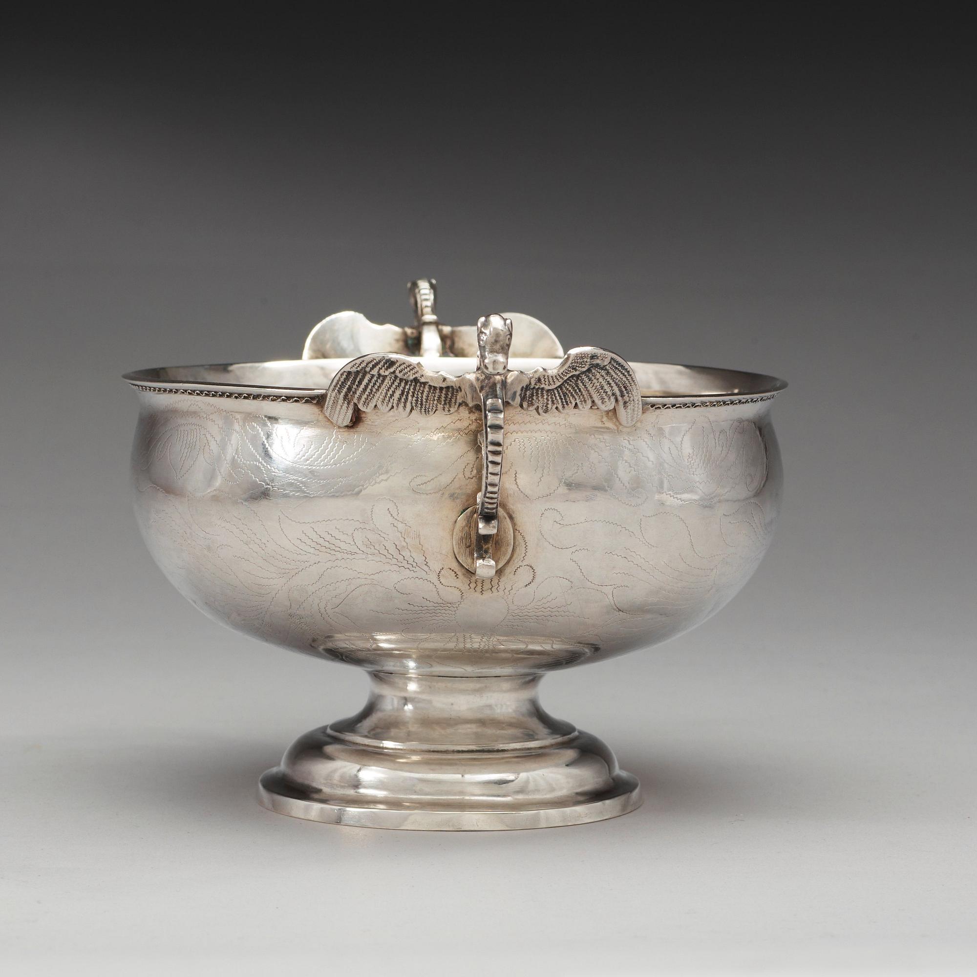 BRÄNNVINSSKÅL, av Christoffer Bauman, Hudiksvall 1769.