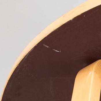 Alvar Aalto, matbord, modell 91, Artek, Finland 1900-talets slut.