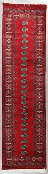 GALLERIMATTA, Pakistan, ca 299 x 78 cm.