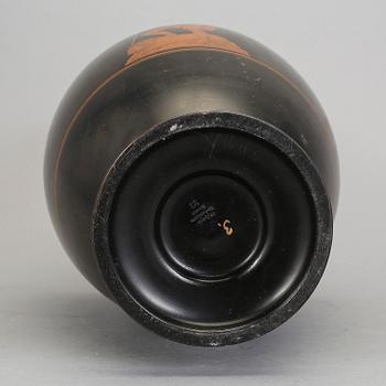 URNA, keramik, P. Ipsen, Köpenhamn, sekelskiftet 1900.