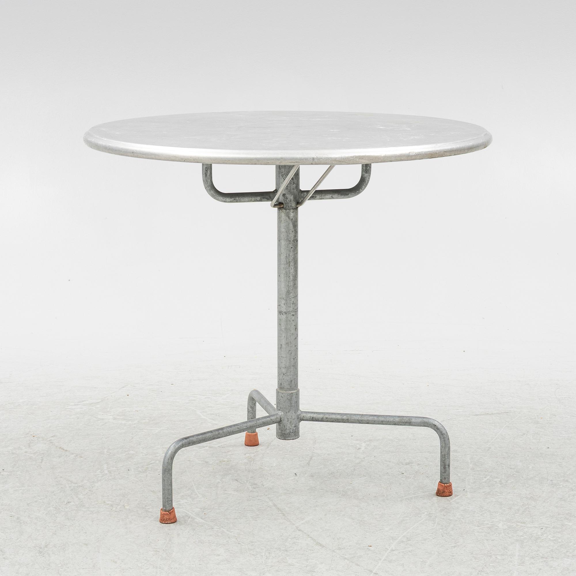 Jonas Bohlin, a "Sturehof" table, Nola Industrier.