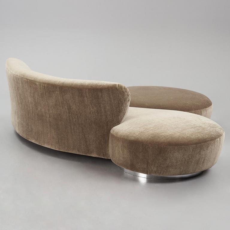 Vladimir Kagan, a "Serpentine" sofa with ottoman, New York Collection (Club House Italia), Italy post 1999.