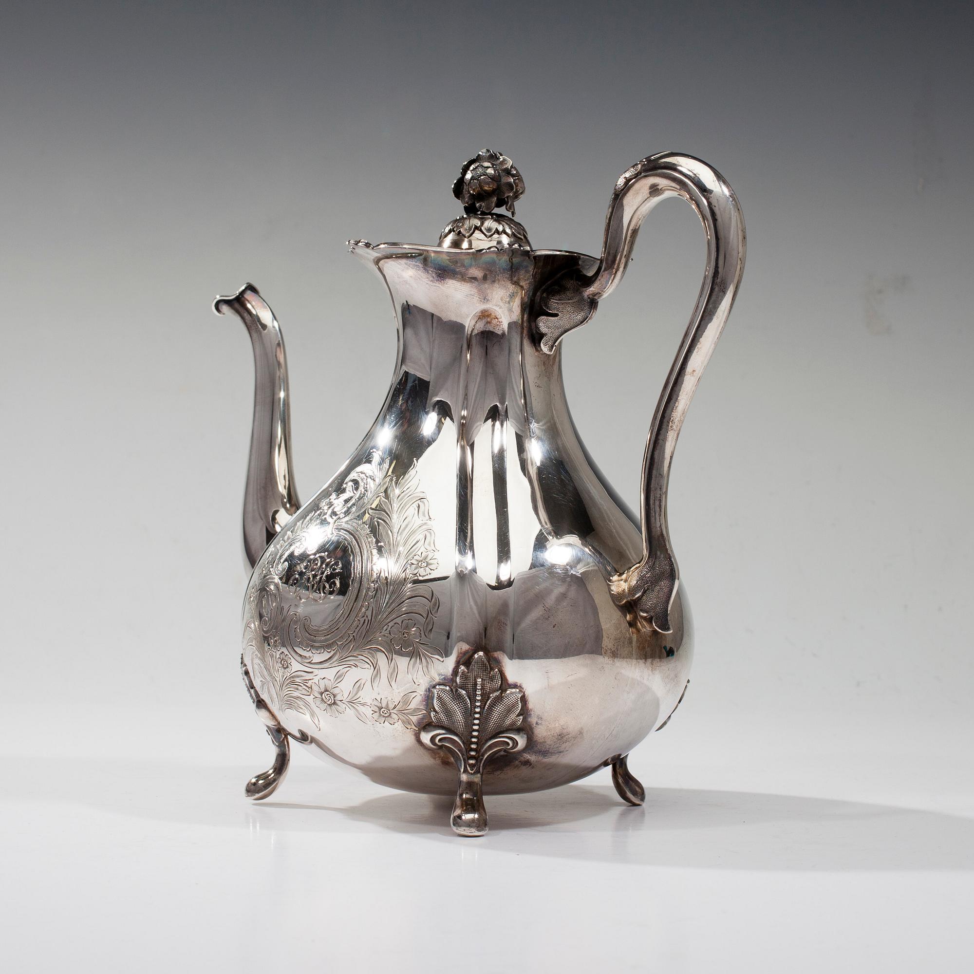 KAFFESERVIS, 3 delar, silver, Auran Kultasepät, Åbo 1915-1916. Tot. vikt ca 1290 g.