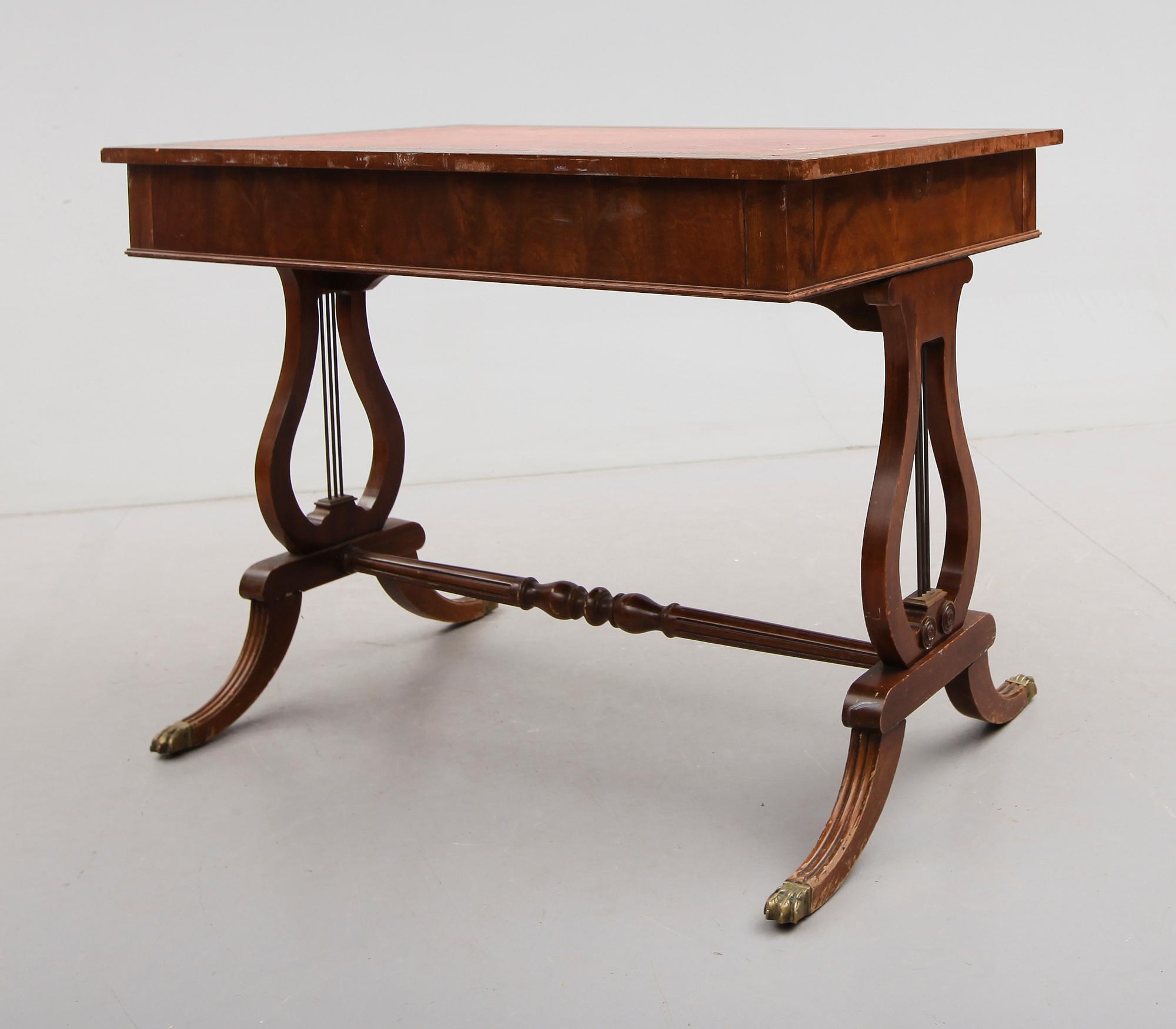 SKRIVBORD, England, 1900-talets första hälft.