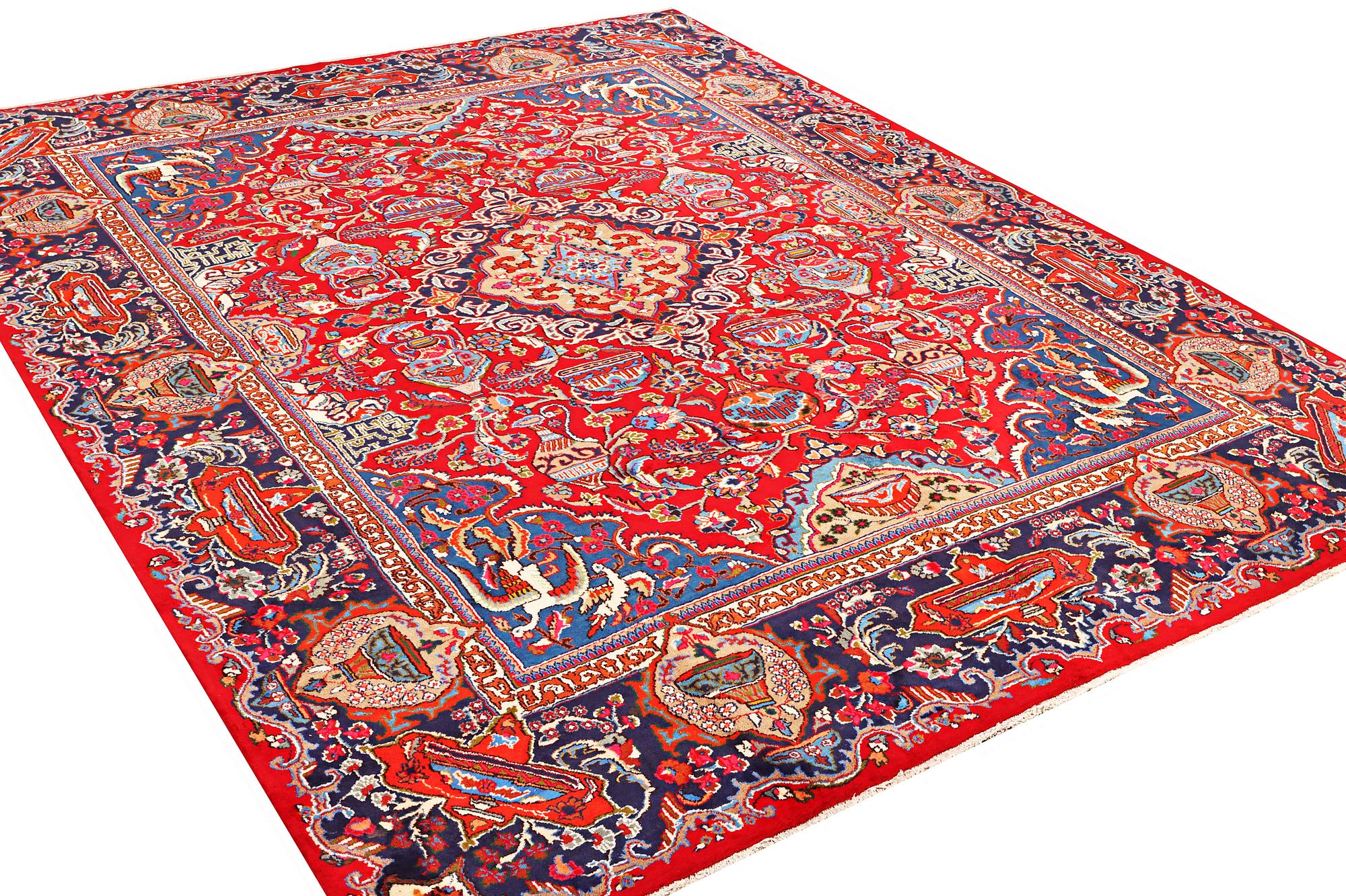A Kashan carpet, a. 376 x 298 cm.