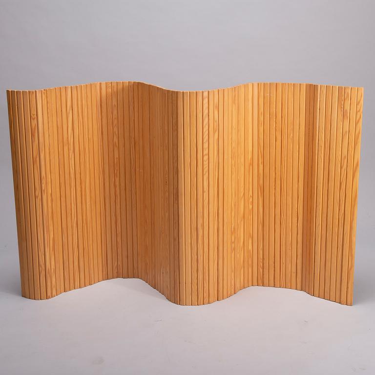 Alvar Aalto, A mid-20th century screen for Artek, Finland.