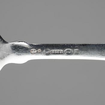 BESTICKSERVIS, 40 delar, silver, 1900-tal. Svenska importstämplar. Totalvikt 2485 gr.