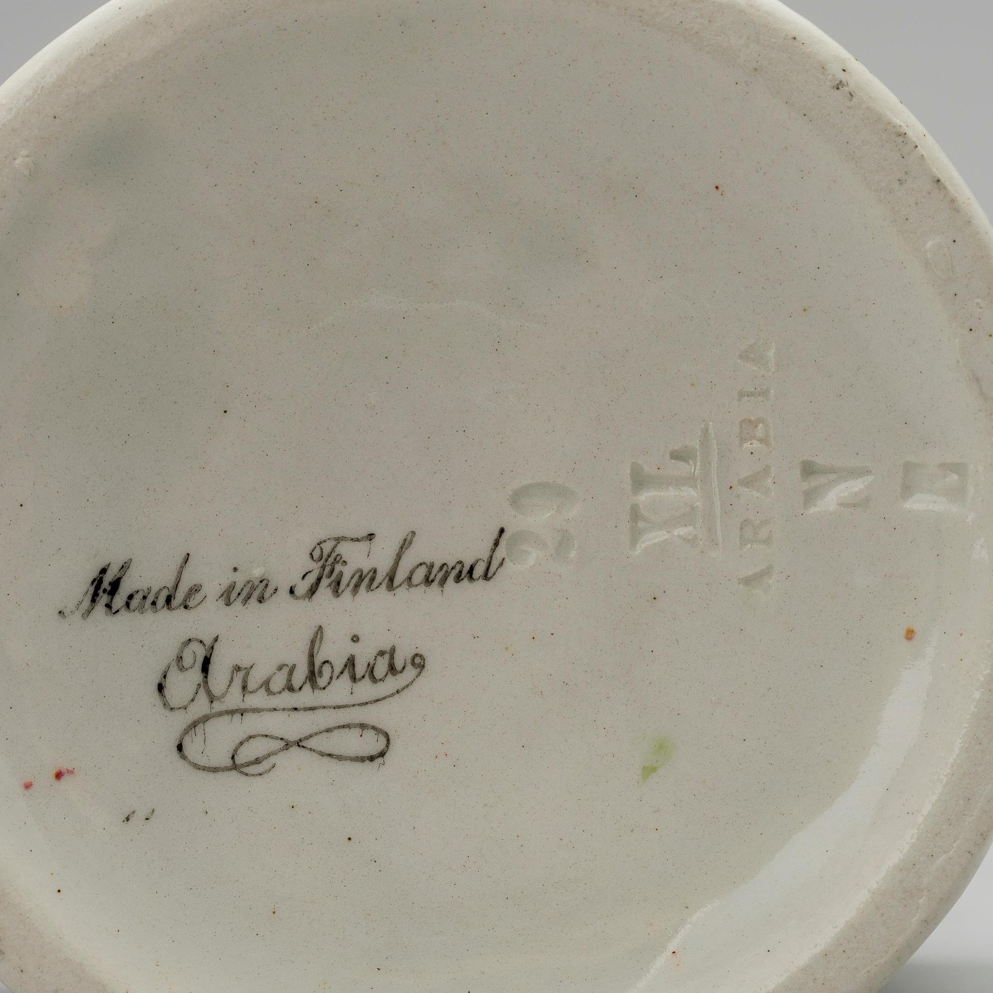 A MUG. Fennia series. The designers Jac. Ahrenberg och Thure Öberg.