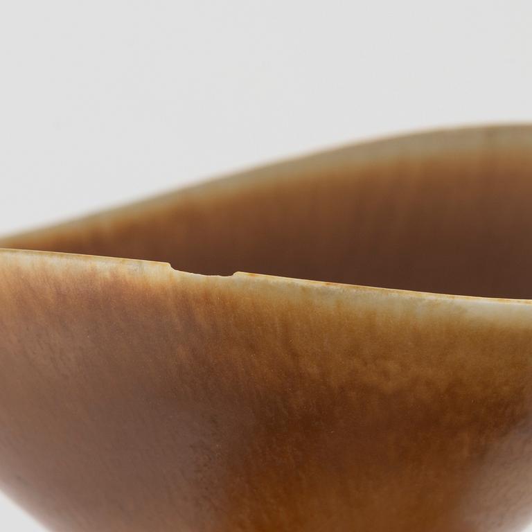 Berndt Friberg, a set of two stoneware bowls, Gustavsberg, Sweden.