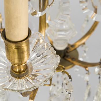 Paavo Tynell, a mid-20th century '1465/5' chandelier for Taito.