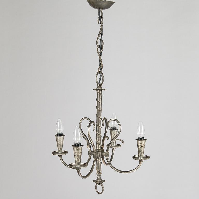 Paavo Tynell, a 1930's 'R2/1702' chandelier for Taito.