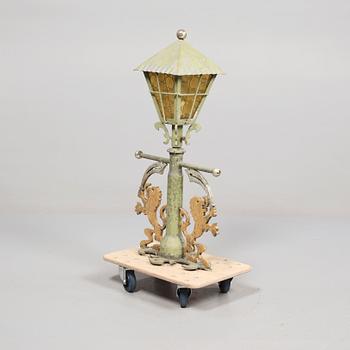 UTOMHUSLYKTA, 1900-talets första hälft.