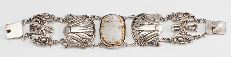 ARMBAND, 2 st, silver, Egypten. 1930-tal. Vikt 114,6 g.