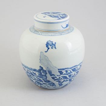 A BLUE AND WHITE JAR
late Qing dynasty.