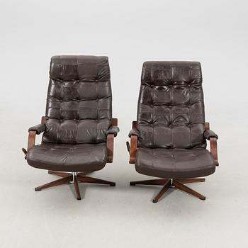 Armchairs, a pair by Göte Möbler, 1970s.