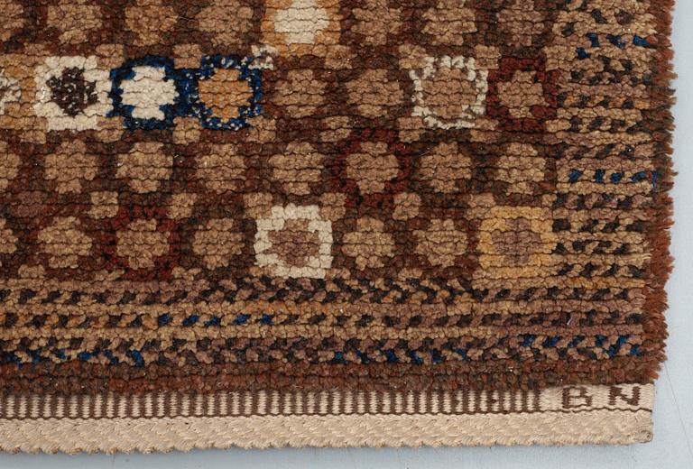 CARPET. "Bankrabatten brun". Knotted pile (flossa). 213,5 x 202 cm. Signed AB MMF BN.