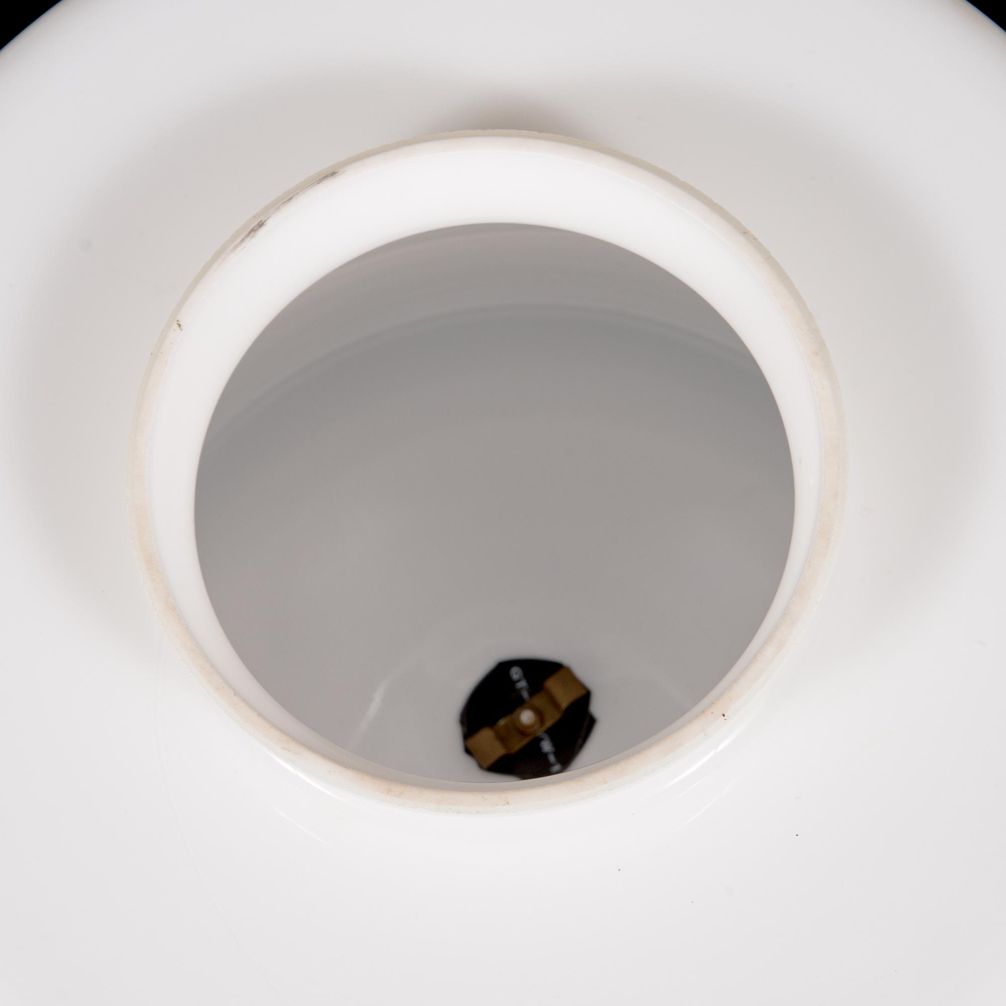 Paavo Tynell, taklampa modell 2004, Taito 1930-tal.