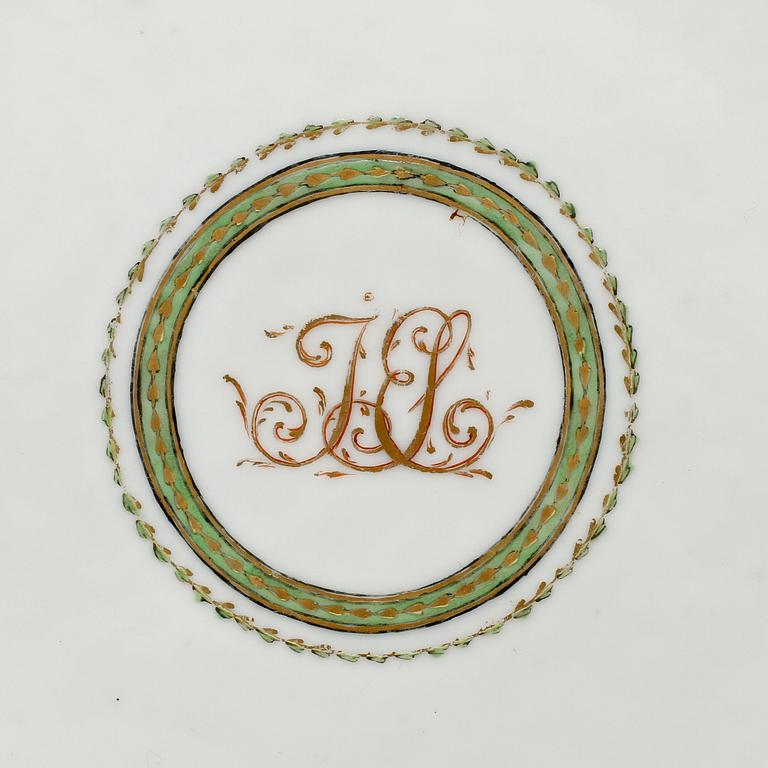 TALLRIKAR, 2 st, porslin, Kina, 1800-tal.