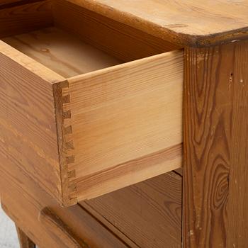 A chest of drawers, 1930's/40's.