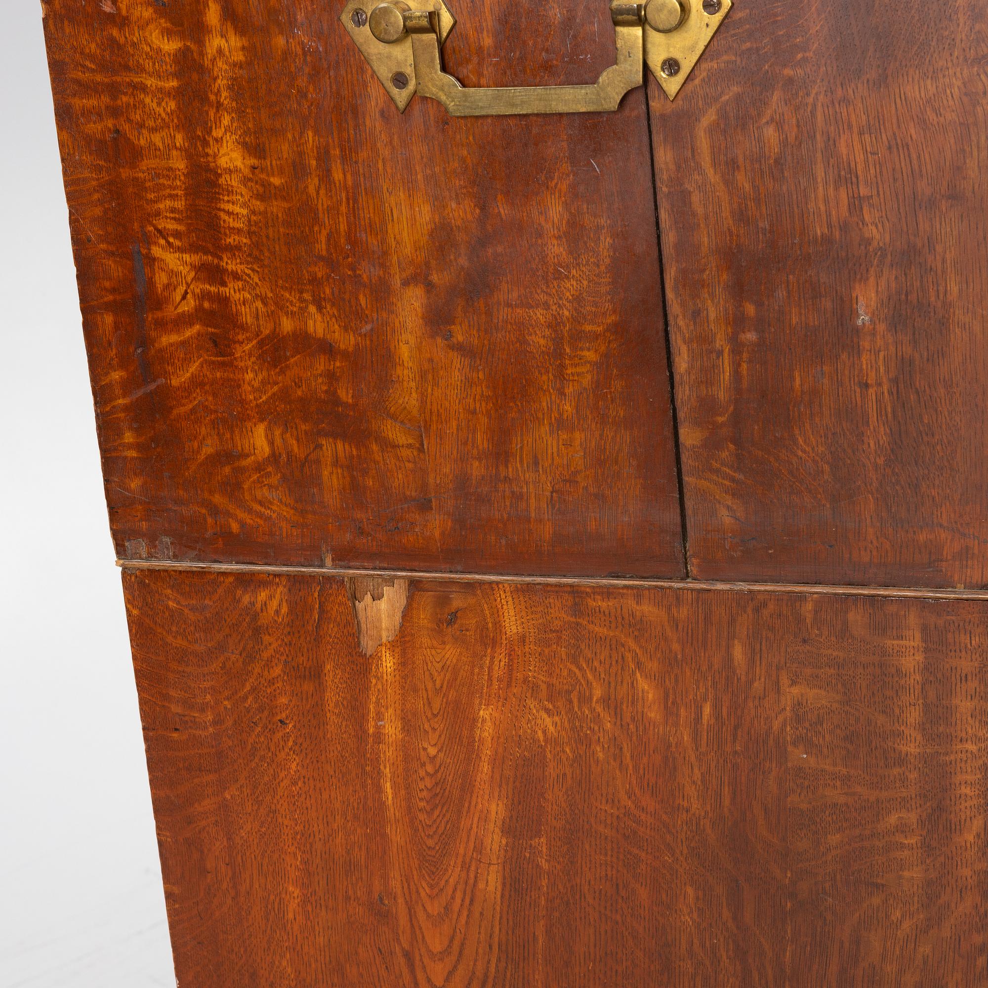 Chest of drawers, late Gustavian, circa 1800.