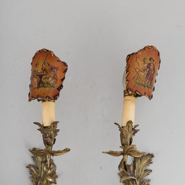 APPLIQUER, för ett ljus, ett par, mässing, Louis XV-stil 1900-tal.