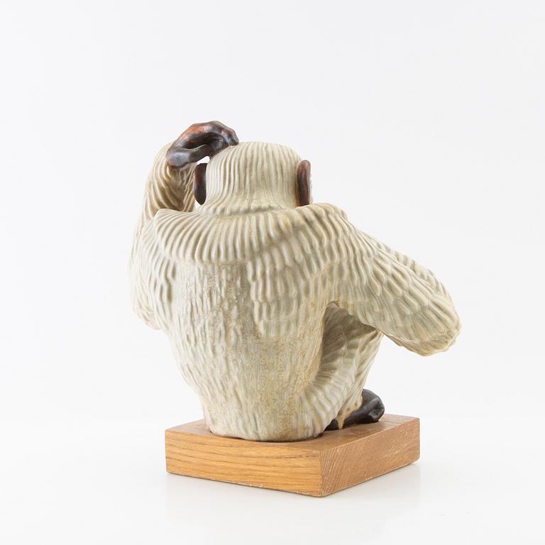 Gunnar Nylund, sculpture  Sitting Monkey.