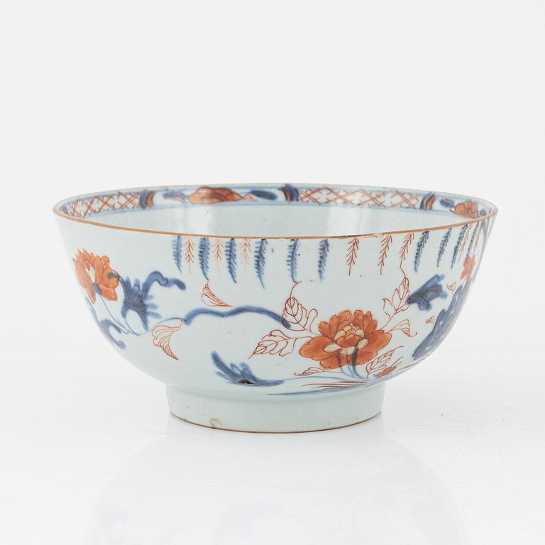 A set of seven imari dishes and a bowl, Qing dynasty, 18th Century.