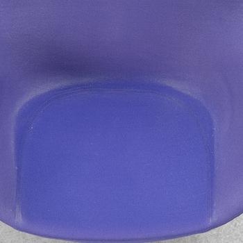 Arne Jacobsen, an armchair with footstool, "The Egg", Fritz Hansen, Denmark, 2003.