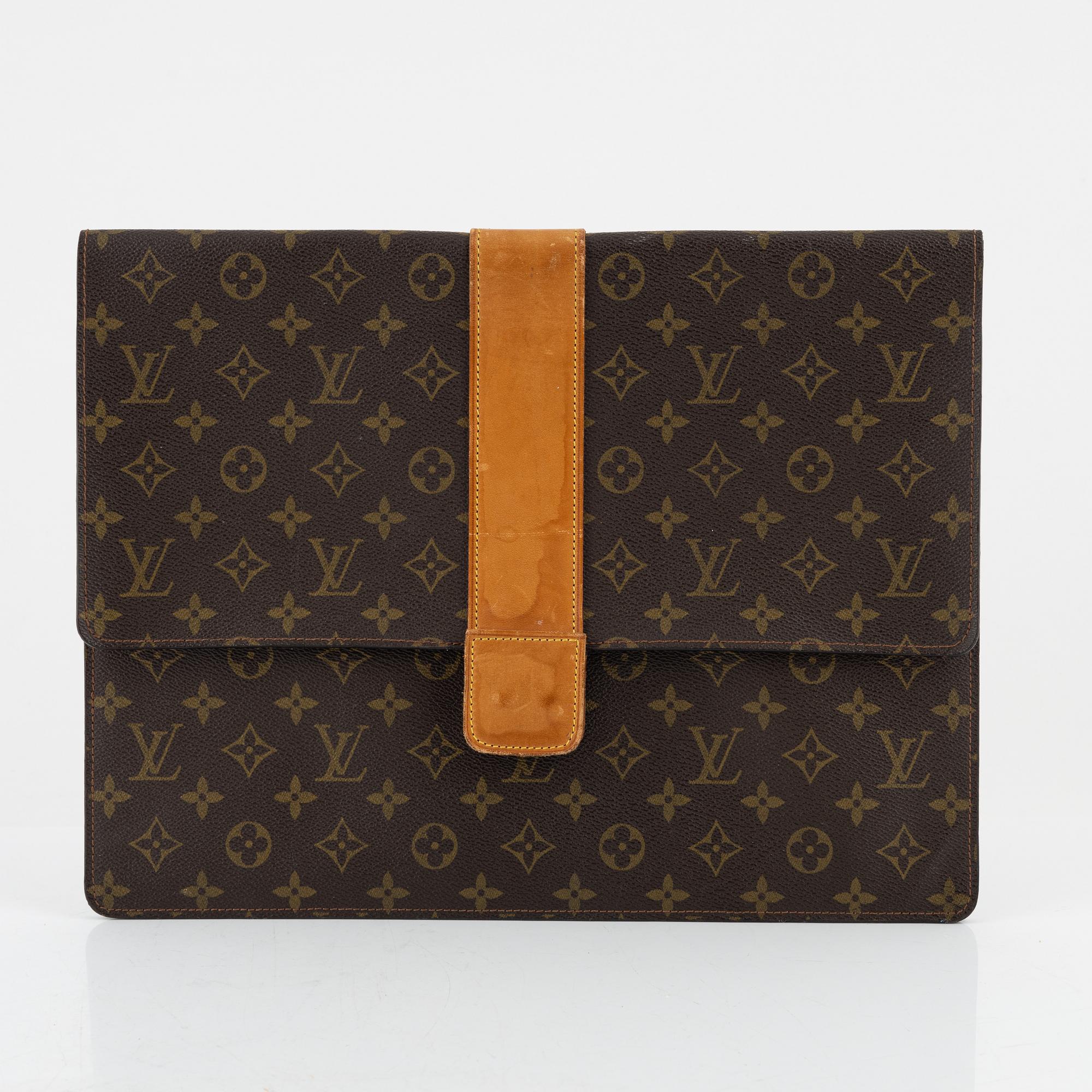 Louis Vuitton, A monogram canvas Vintage Porte Documents.