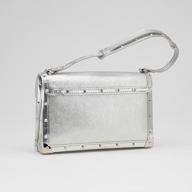 LOUIS VUITTON, a silver coloured leather handbag.