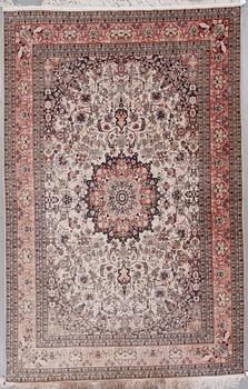 MATTA, troligen Hereke, old. Ca 300x210 cm.