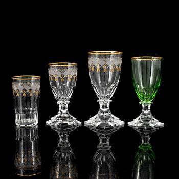 GLASSERVIS, 37 delar. Bl.a. Kosta Junior, 1900-tal.