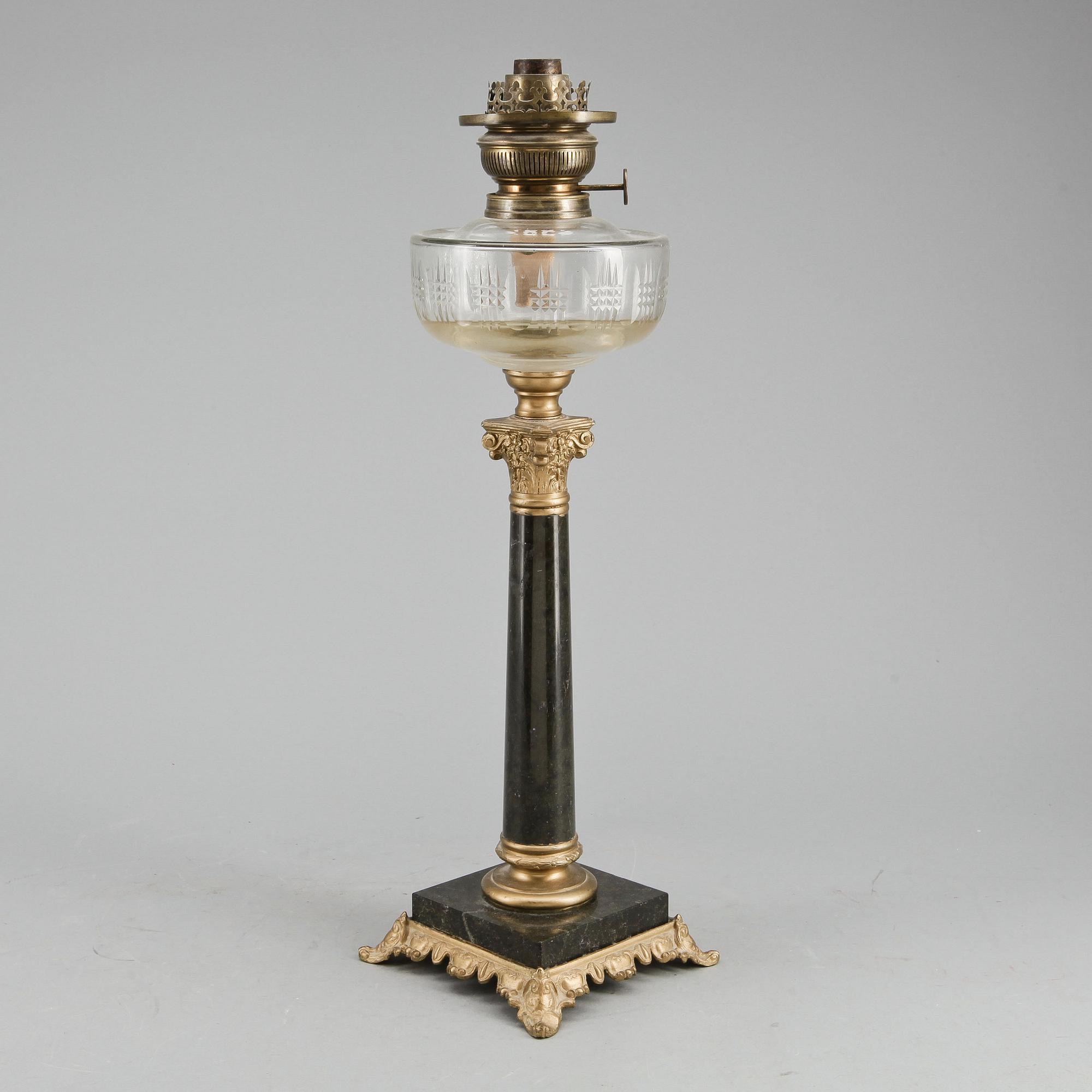 FOTOGENLAMPA, mässing, 1900-talets början.