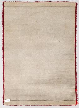 Sirkka-Liisa Autio-Pölkkynen A Finnish long pile Ryijy Rug, for Neovius. Circa 205 x 130 cm.