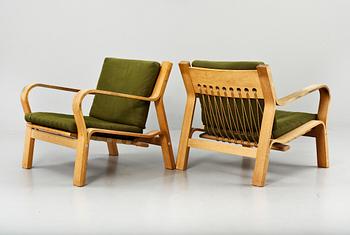 KARMSTOLAR, 2 + 1 st, "GE-671"-serien, Hans J Wegner, Getama, brännstmpl.