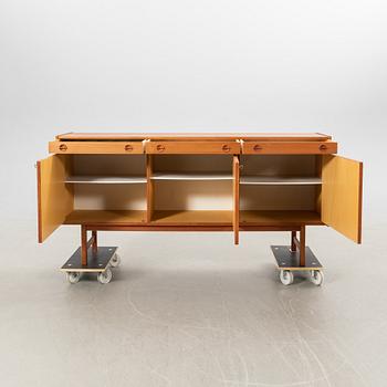 Tage Olofsson sideboard för Ulferts Tibro 1960-tal.