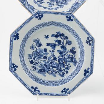 Tallrikar, 6 st, porslin, Kina, Qingdynastin, 1700/1800-tal.