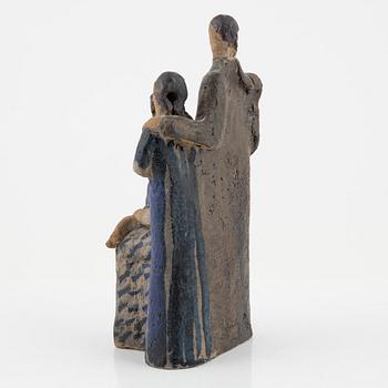 Lisa Larson, a stoneware sculpture of a family, Gustavsberg, Sweden ca 1980 (blurred date).