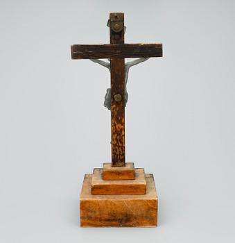 KRUCIFIX, vitmetall, 1900-talets första hälft.