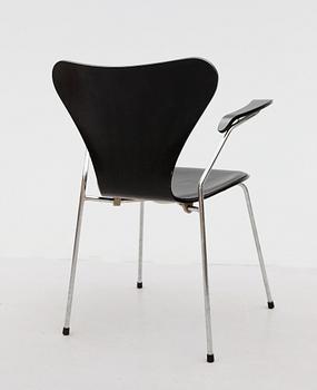 KARMSTOL, "3107", Arne Jacobsen för Fritz Hansen, Danmark, 1900-talets slut.
