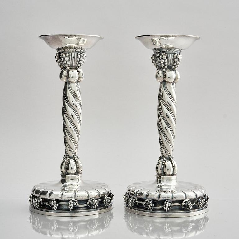 Georg Jensen, a pair of Danish sterling silver candlesticks, modell no 264, Copenhagen after 1945.