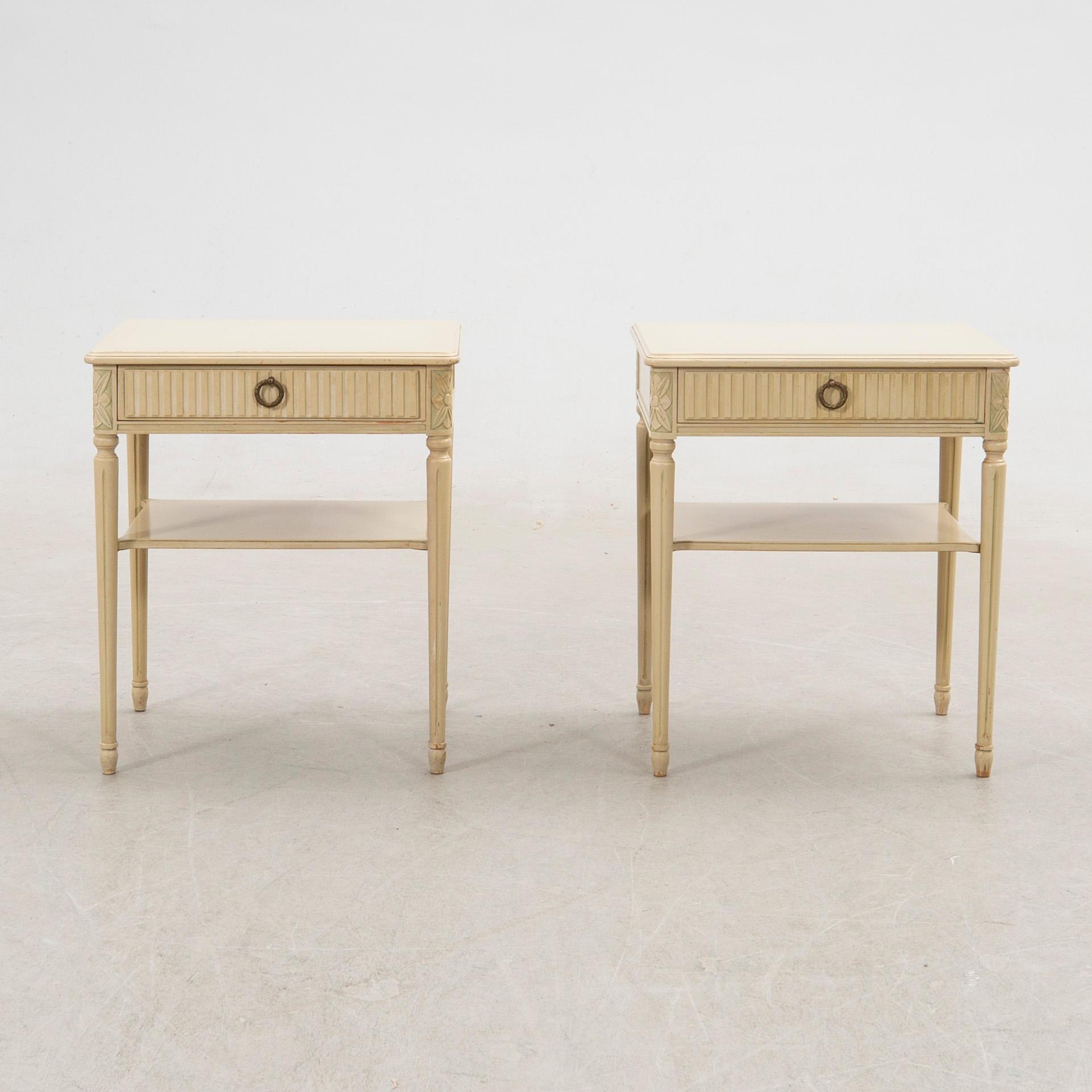Nightstands, a pair, Gustavian style, 20th century.