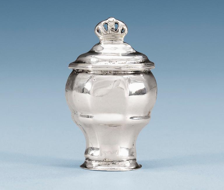 LUKTDOSA, av Andreas Rönnov, (verksam i Hälsingborg 1777-1802(-19)). Rokoko.
