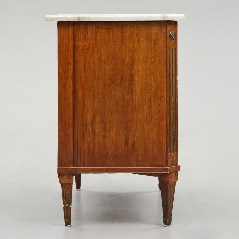 A late Gustavian mahogany commode, Stockholm, late 18th century.