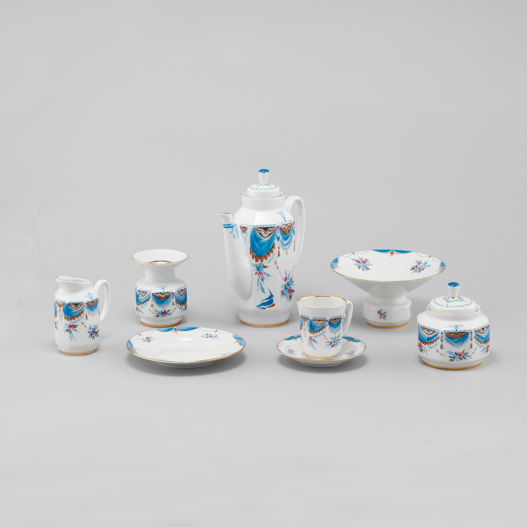 17 pcs tableware by Lomonosov, second half of the 20th century.