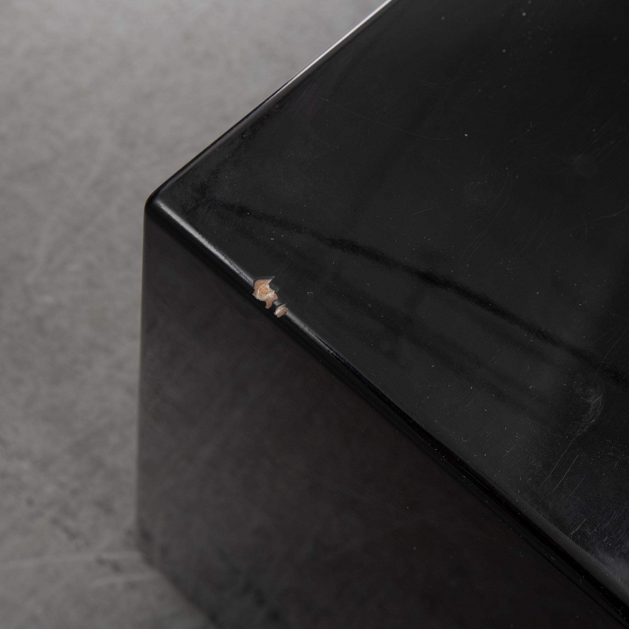 Eileen Gray, soffa, "Lota", Aram.